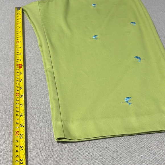 Alfred Dunner Women’s Green Embroidered Dolphin Capri pants SZ22. - Picture 11 of 14